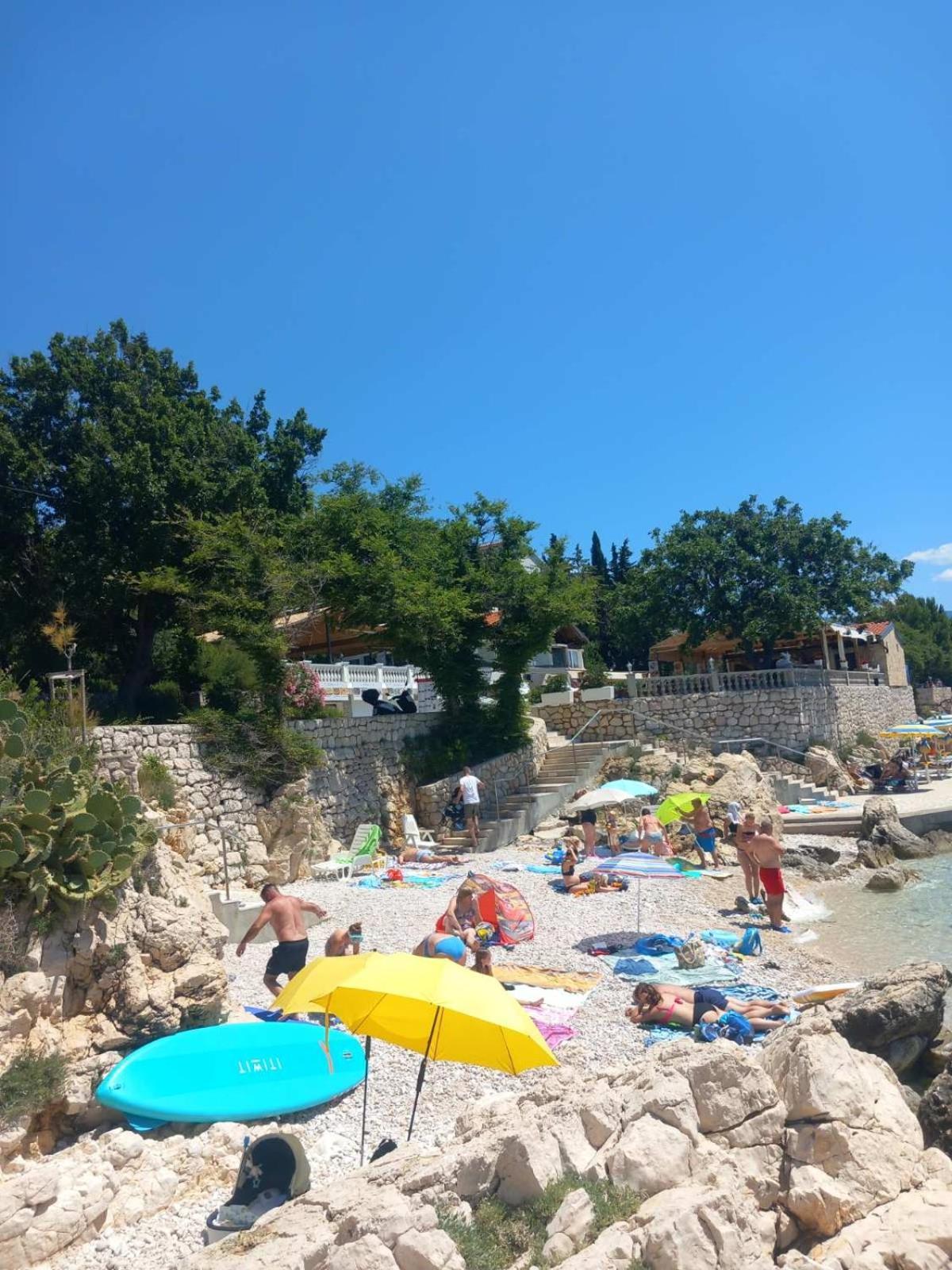 Apartments Maricic 200 Meters From The Beach Novi Vinodolski Εξωτερικό φωτογραφία