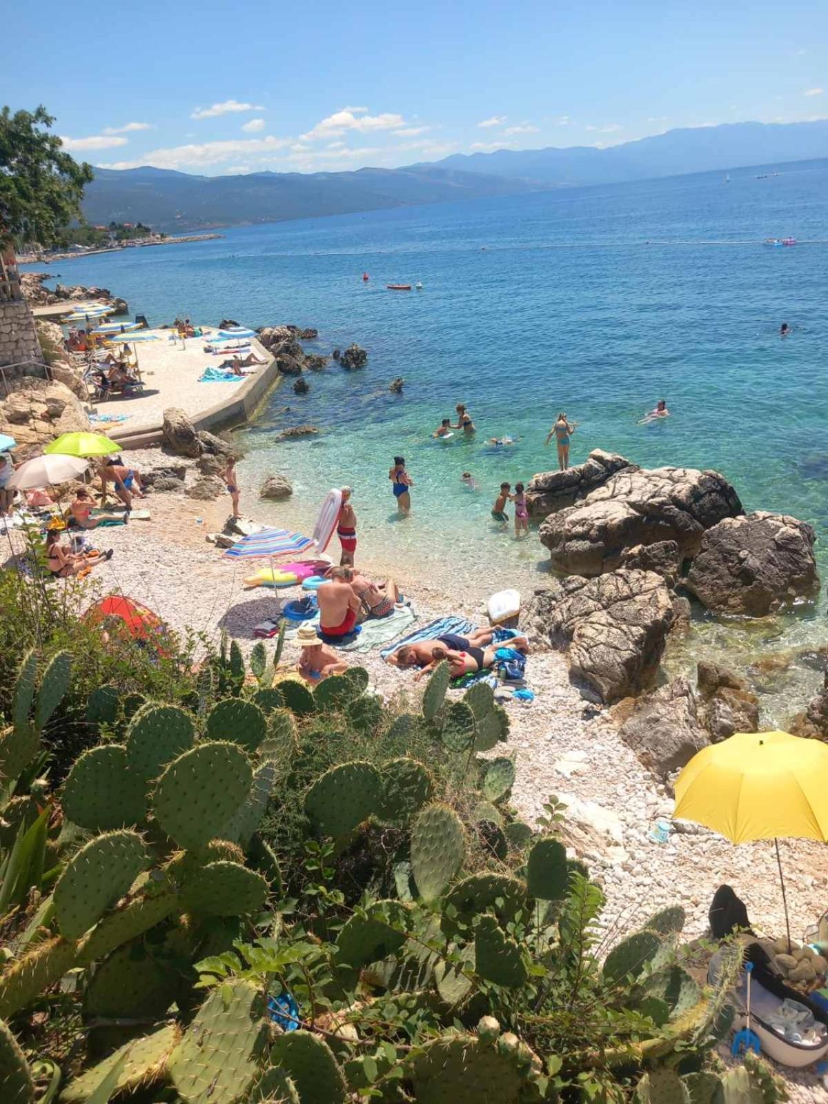 Apartments Maricic 200 Meters From The Beach Novi Vinodolski Εξωτερικό φωτογραφία