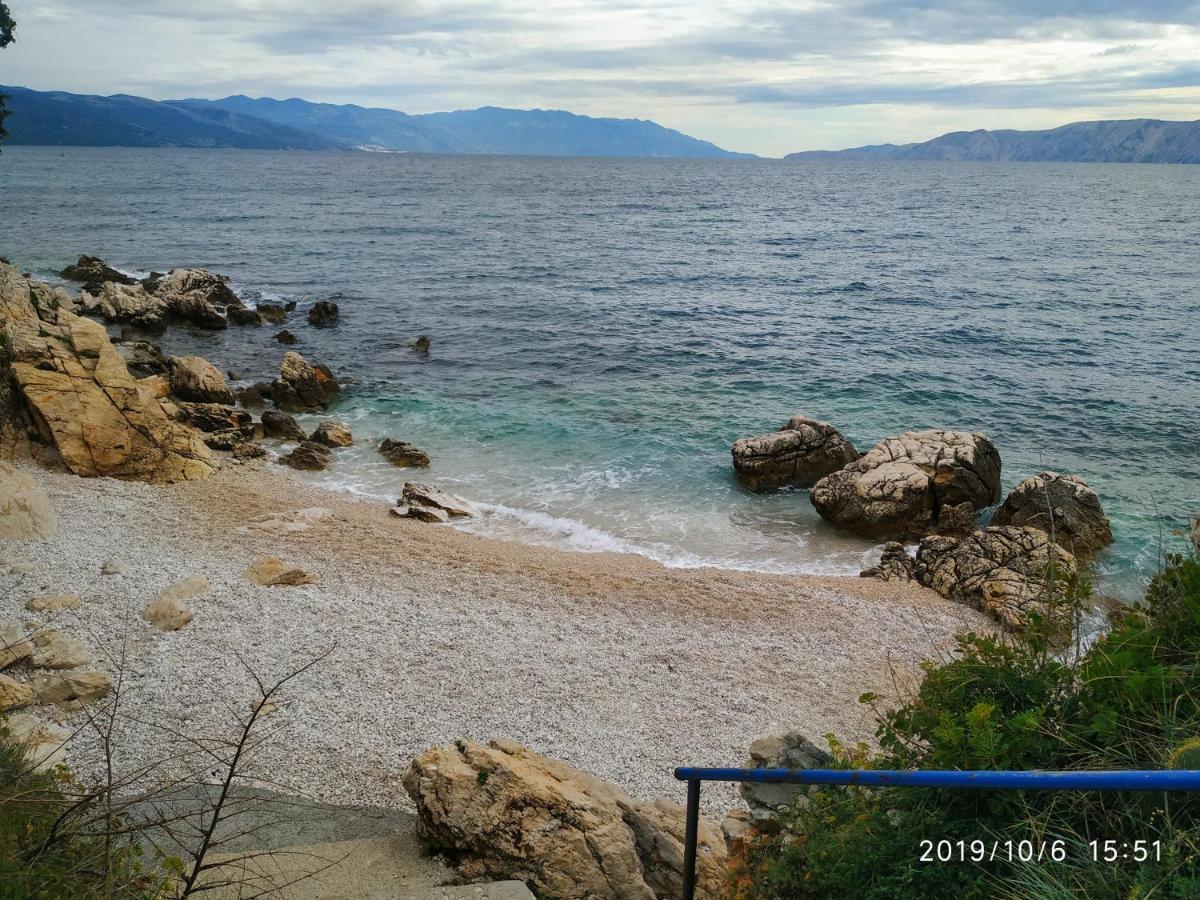 Apartments Maricic 200 Meters From The Beach Novi Vinodolski Εξωτερικό φωτογραφία