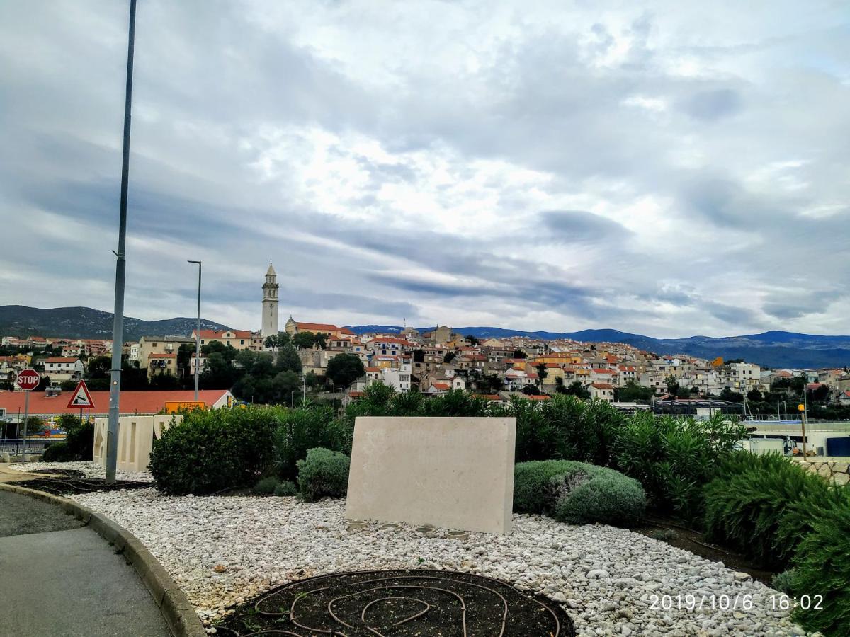 Apartments Maricic 200 Meters From The Beach Novi Vinodolski Εξωτερικό φωτογραφία