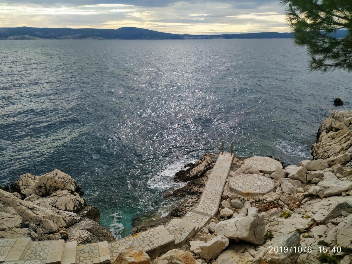 Apartments Maricic 200 Meters From The Beach Novi Vinodolski Εξωτερικό φωτογραφία