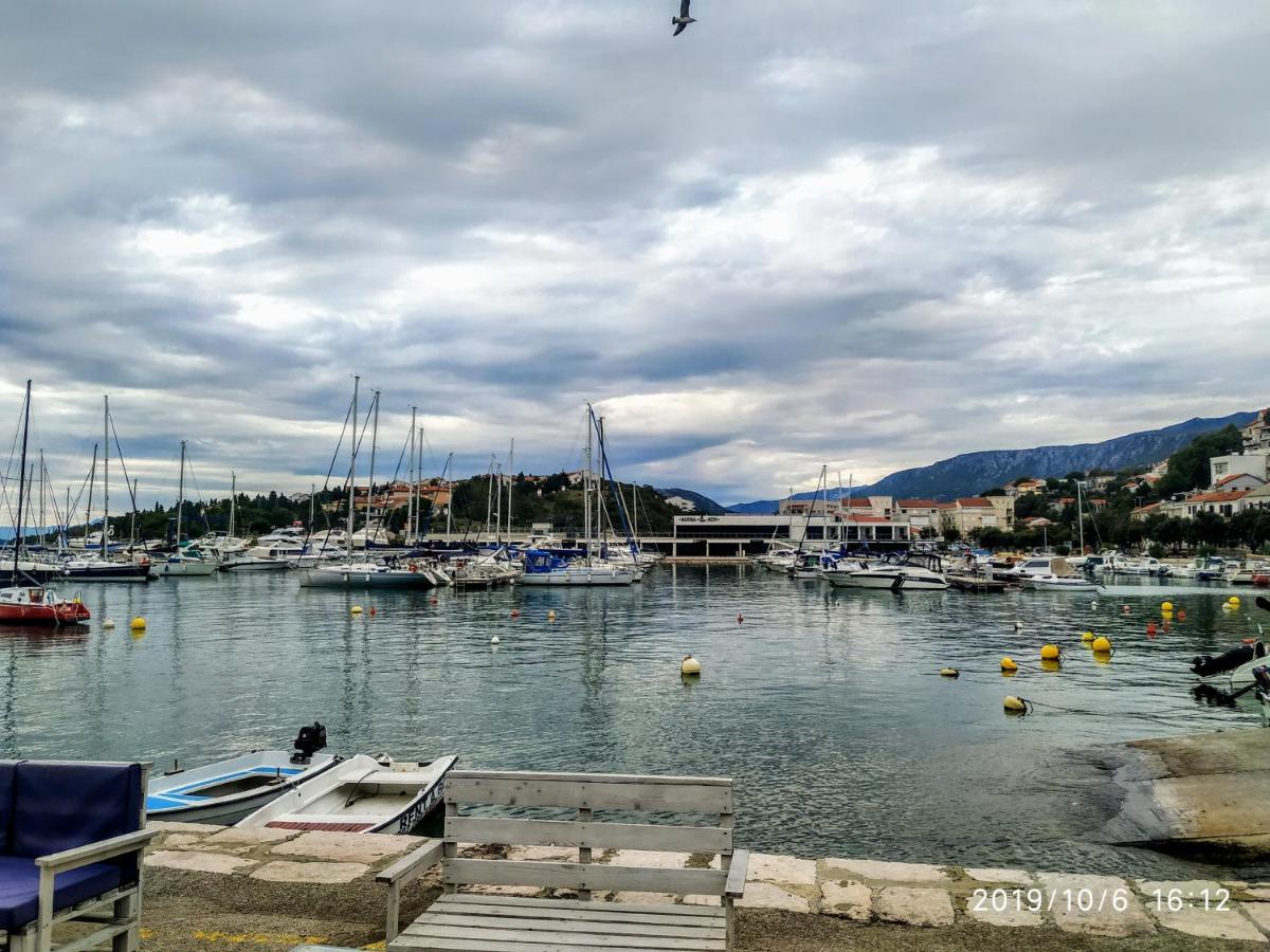 Apartments Maricic 200 Meters From The Beach Novi Vinodolski Εξωτερικό φωτογραφία